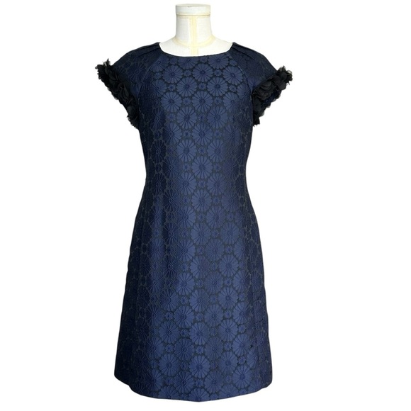 NEW SARA CAMPBELL Daisy Jaquard Dress with Petal Trimmed Cap Sleeves Size 4 - Picture 2 of 8